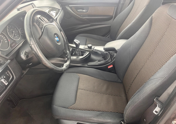 BMW Seria 3 cena 38000 przebieg: 254000, rok produkcji 2012 z Siechnice małe 106